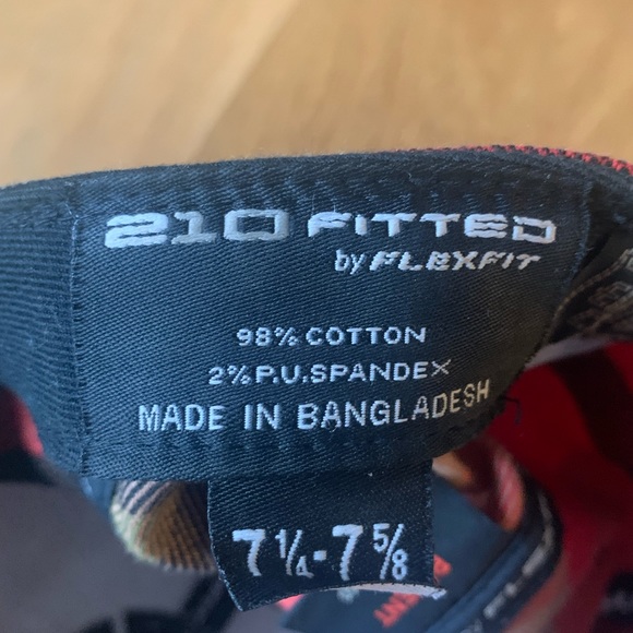 4 / 20$ SALE Element Crowns Boarder Hat - Picture 3 of 4